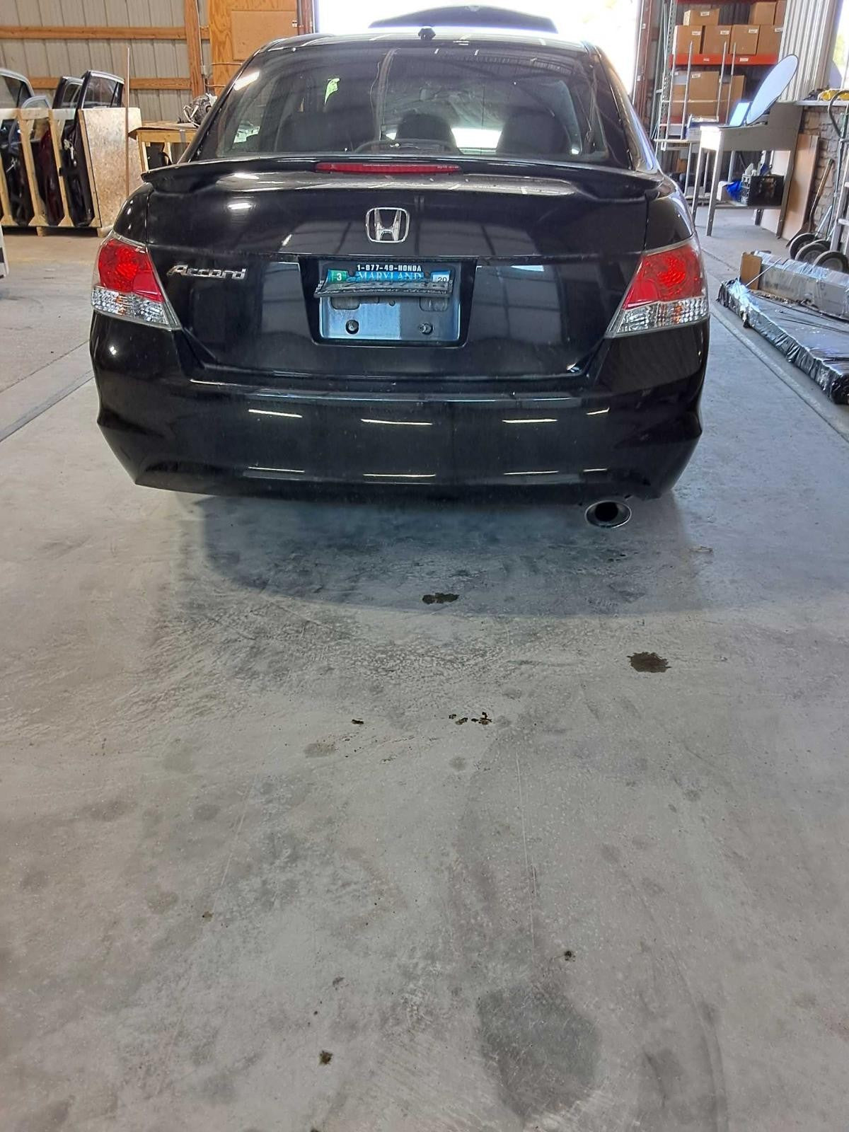 Used Rear Bumper Assembly Rear fits: 2009 Honda Accord Sdn 2.4 Rear Grade A