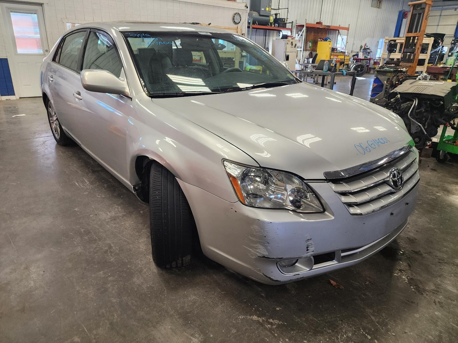 Used Alternator fits: 2006 Toyota Avalon 100 amp Grade A