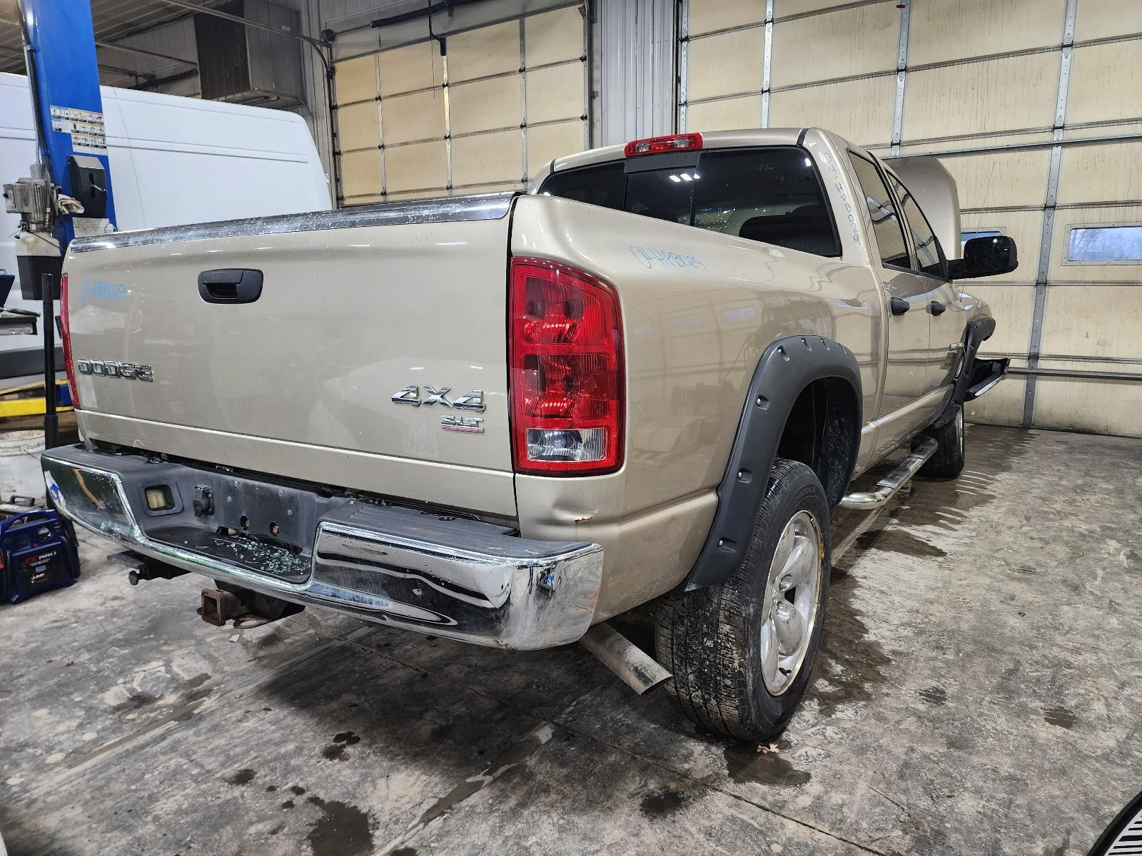Used Right Tail Light Assembly fits: 2004 Dodge 1500 PICKUP Right Grade A