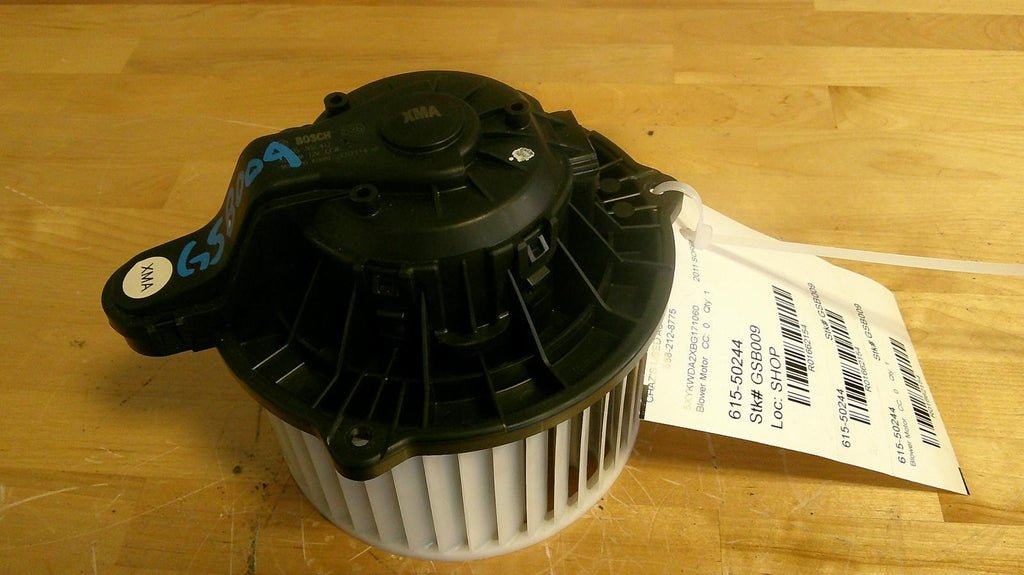 Used Front HVAC Blower Motor fits: 2011 Kia Sorento front Front Grade A